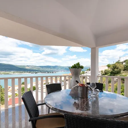 Apartment With Parking Space Mastrinka - Ciovo - 23789 Trogir